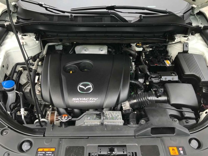 Mazda cx5 2.5 Trắng 2022 .  Dán ximăng